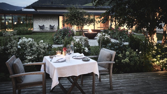 Dinner im Stimmungsvollen Innenhof. © Hari Pulko