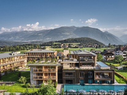 Das Falkensteiner Hotel Kronplatz in Südtirol, ein Adults Only Hotel, wurde unter 9 anderen Hotels für die Auszeichnung "Hotelimmobilie 21" nominiert. © Falkensteiner Hotels & Residences