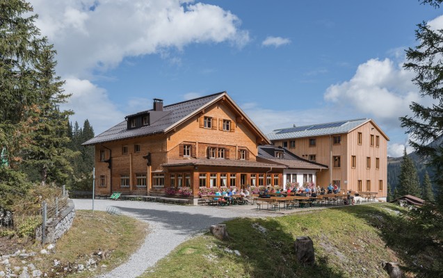 Lindauer Hütte,   Foto © Simon Vorhammer
