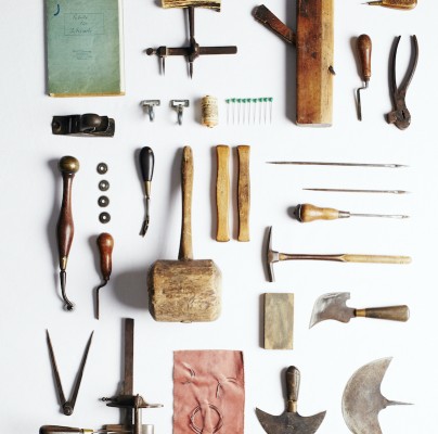 Antike Werkzeuge zum Fertigen der Produkte